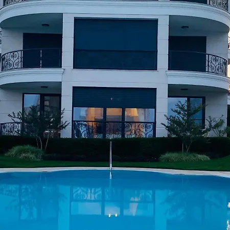 In Complex Sunny Island Deluxe Apartman *