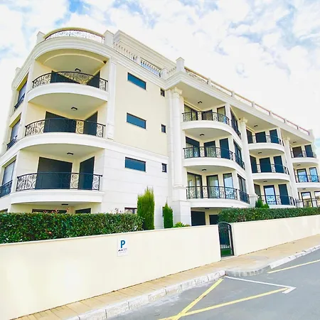 In Complex Sunny Island Deluxe Апартаменты