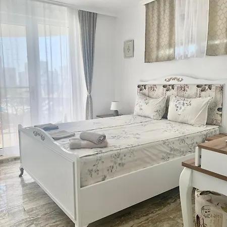 In Complex Sunny Island Deluxe * Черноморец