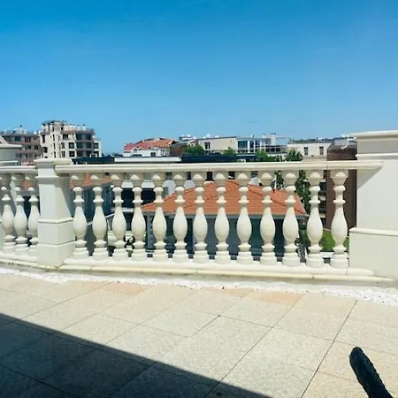 Апартаменты In Complex Sunny Island Deluxe Черноморец