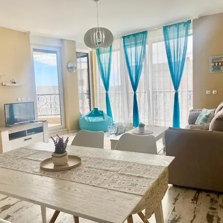 In Complex Sunny Island Deluxe Черноморец