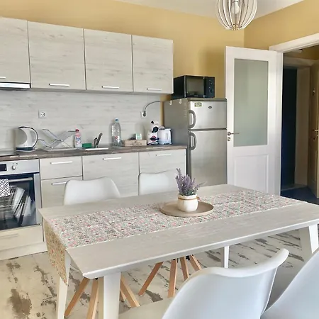 In Complex Sunny Island Deluxe * Черноморец