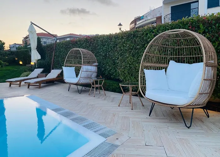 In Complex Sunny Island Deluxe Черноморец