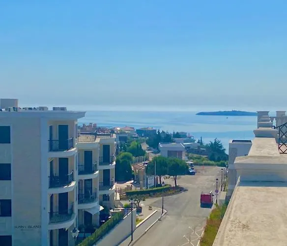 Апартамент In Complex Sunny Island Deluxe *