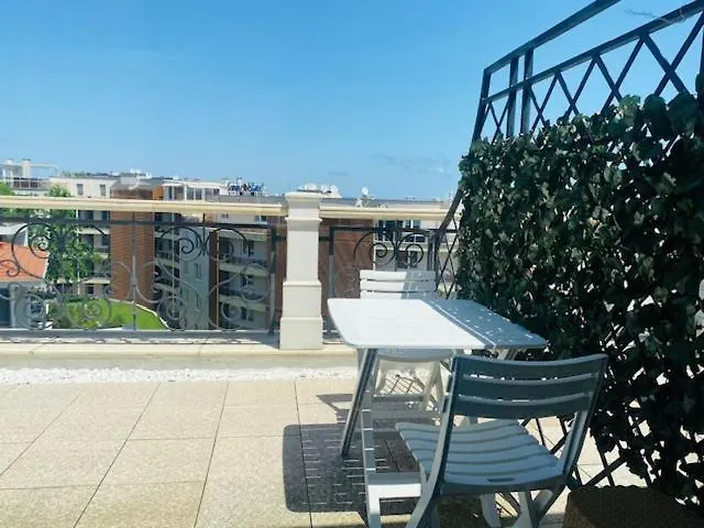 In Complex Sunny Island Deluxe Апартамент Черноморец