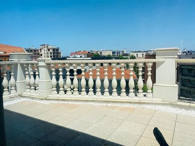 Апартамент In Complex Sunny Island Deluxe Черноморец