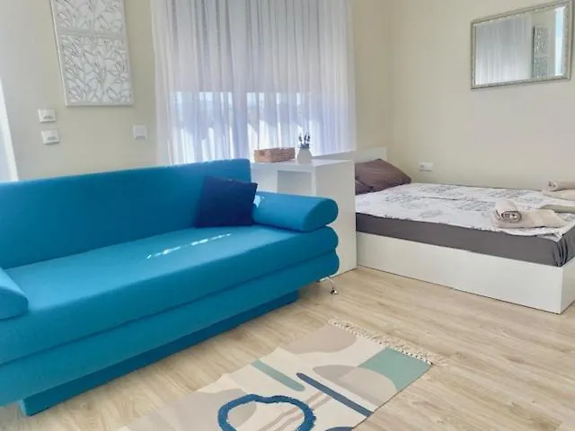 In Complex Sunny Island Deluxe * Черноморец