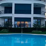 In Complex Sunny Island Deluxe Апартаменты *