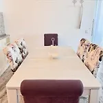 In Complex Sunny Island Deluxe Черноморец
