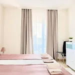 In Complex Sunny Island Deluxe * Chernomorets