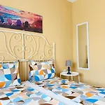 In Complex Sunny Island Deluxe شقة