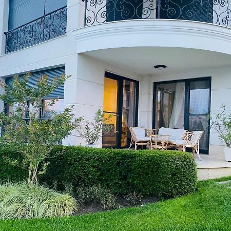 In Complex Sunny Island Deluxe شقة *