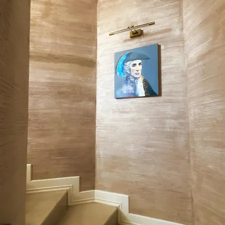 In Complex Sunny Island Deluxe * تشيرنوموريتس