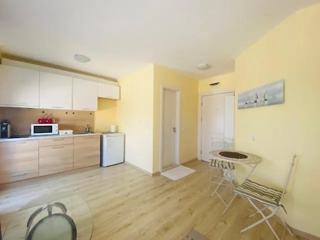 Апартаменты In Complex Sunny Island Deluxe