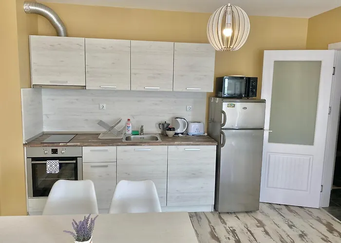 In Complex Sunny Island Deluxe Черноморец