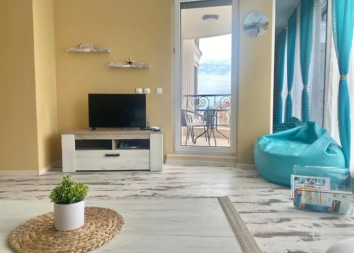 In Complex Sunny Island Deluxe Апартаменты Черноморец